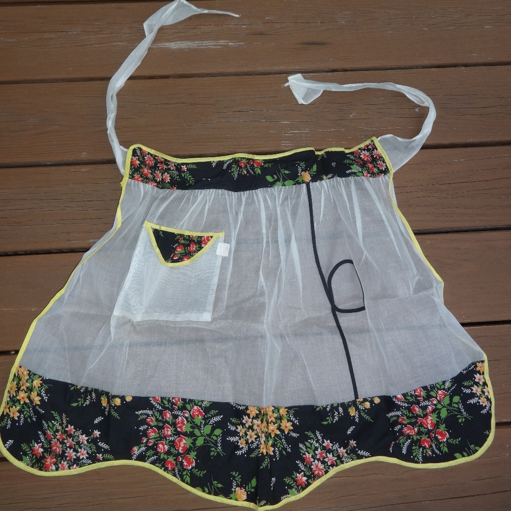 Vintage Sheer Half Tie Back Apron NWT